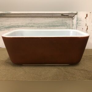 Vintage Pyrex Brown Refrigerator Dish 0502 1 1/2 Pt. No Lid